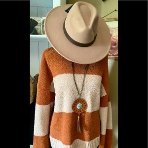 Thread and Supply
Long Sleeve Stripe Print Pullover Sweater Size Large